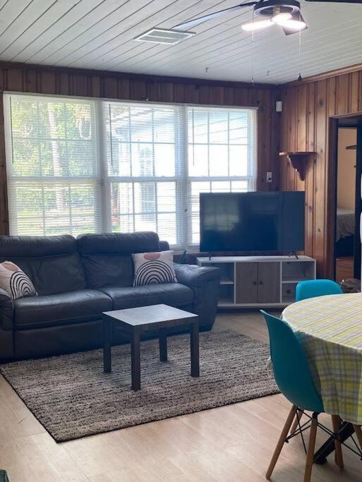Cozy Home, King Bed, 3 Bedrooms,Close To Downtown Beaches Towncenter Jacksonville Extérieur photo